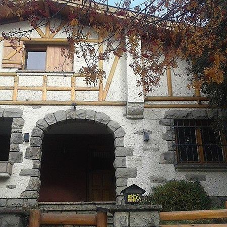 Sofi'S Hostel Bariloche Buitenkant foto